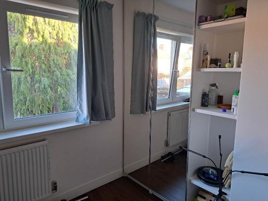Room in a Shared House, Burgess Road, SO16 - Photo 1