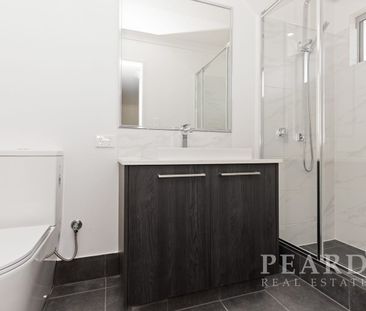 In Near-New Condition!! - Photo 4