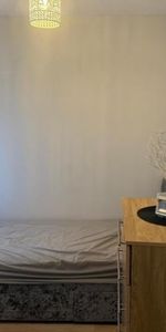 Room in a Shared House, Foundry Walk, LS8 - Photo 3