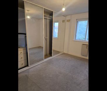 1 Bed Flat, Woodgate Drive, SW16 - Photo 4