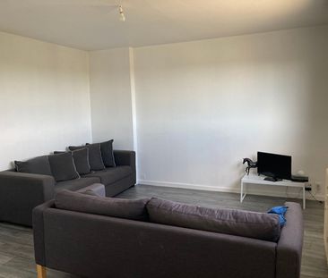 Location appartement 3 pièces, 70.00m², Fontenay-le-Comte - Photo 3