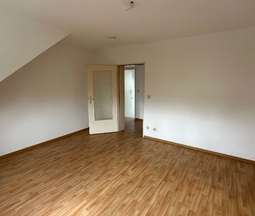 Großzügige, zentral gelegene Dachgeschosswohnung auf dem Heilsberg - Photo 5