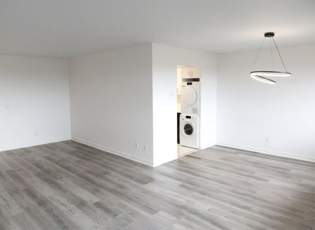 Appartement à louer - Montréal (Côte-des-Neiges/Notre-Dame-de-Grâce) (Côte-des-Neiges) Appartement à louer - Montréal (Côte-des-Neiges/Notre-Dame-de-Grâce) (Côte-des-Neiges) - Photo 2