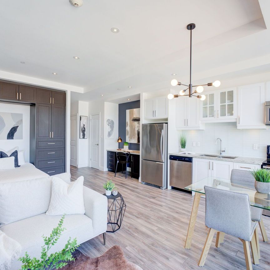 For Lease - 1003 Queen Street Unit# 302, Toronto, Ontario - Photo 1