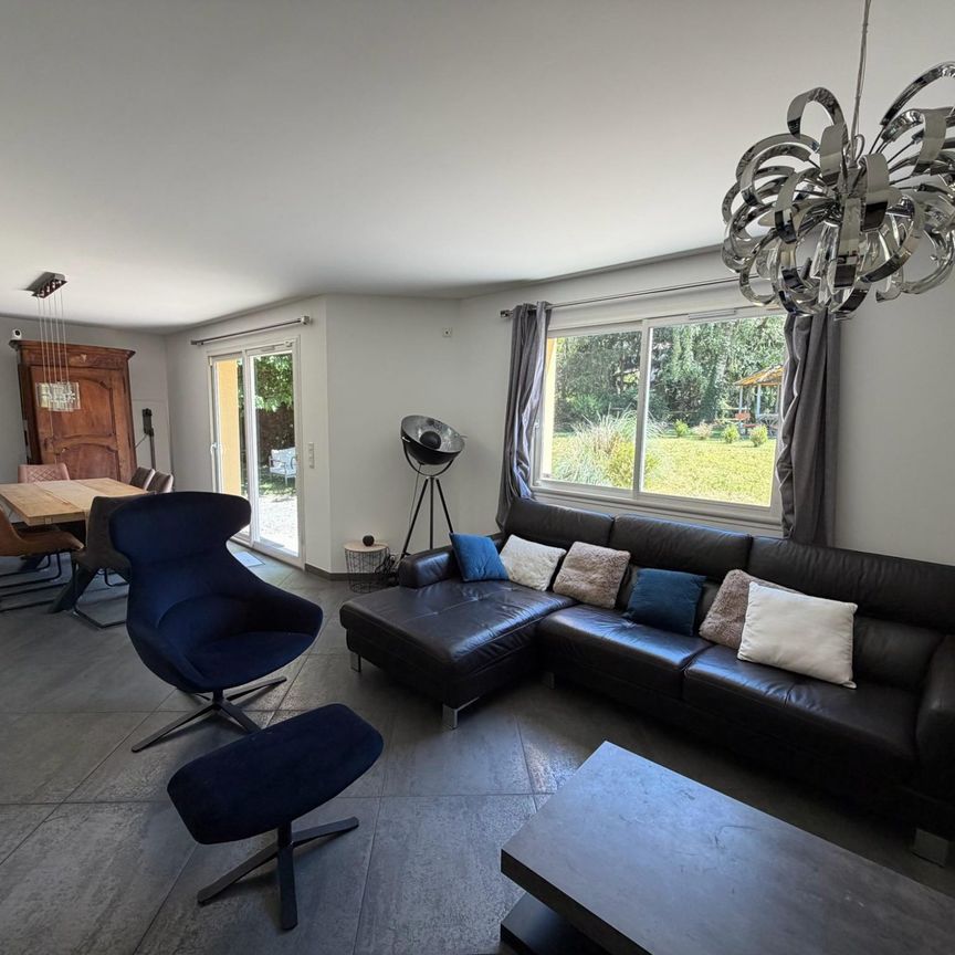 Location Maison 5 pièces 136m² BONS EN CHABLAIS 74890 - Photo 1