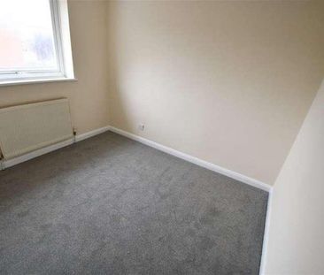 Bedroom Terraced House In Guildford, GU2 - Photo 1