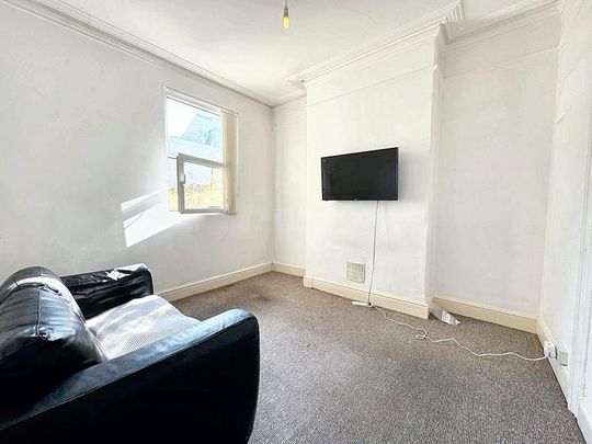 5 bedroom house to rent - Photo 1