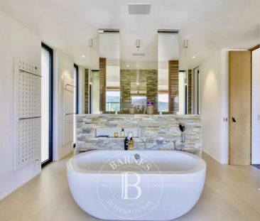 LOCATION SAISONNIÈRE - GOLFE DE SAINT-TROPEZ/GRIMAUD - VILLA 6 CHAM... - Photo 5