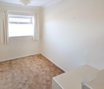 Hemswell Avenue - Photo 2