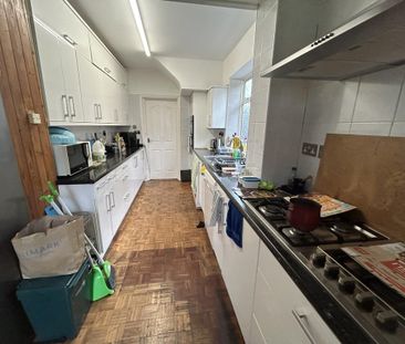 House share to rent - Photo 3
