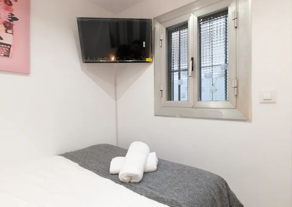 Carrer de les Beates, Barcelona, Catalonia 08003