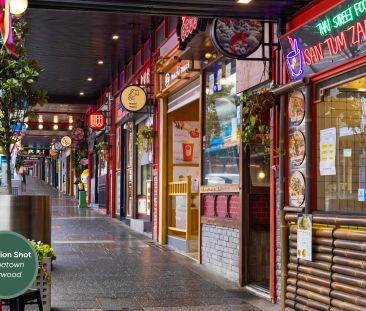 Timeless Full-Brick Family Home in the Heart of Burwood - Photo 2