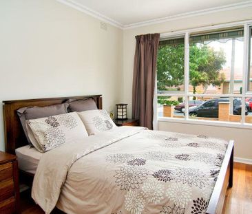 29 Toogoods Rise, Box Hill North. - Photo 3