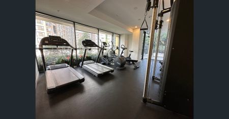 Macquarie Park - Luxurious Urban Living | Elegant Designer interiors & Timber Floors - Photo 4