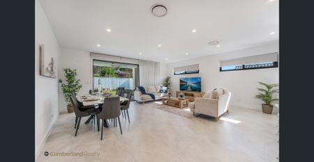 BRAND NEW LUXURY FIVE-BEDROOM DUPLEX WITH CITY VIEWS - Photo 4