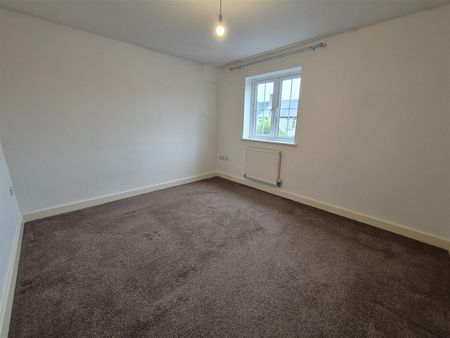 2 Bed House - Photo 5