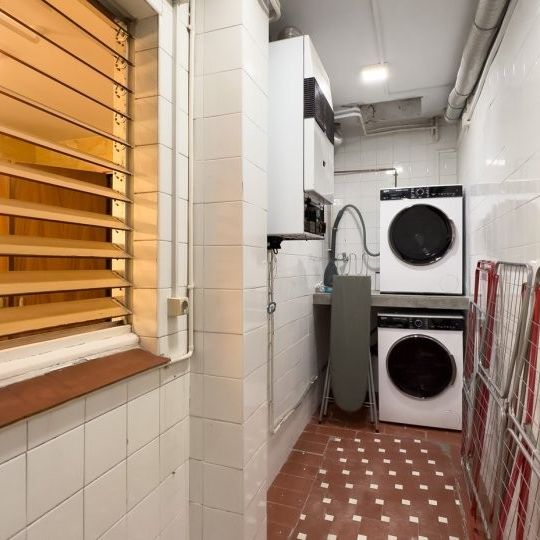 barcelona, Catalonia 08903 - Photo 1