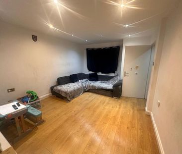 2 bedroom house share to rent - Photo 1