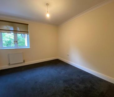 3 bedroom apartment to rent - Photo 6