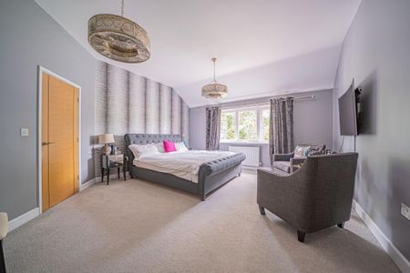 5 bedroom detached house to rent - Photo 4