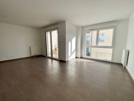 Location Appartement 3 pièces 68m² ORLEANS 45000 - Photo 4