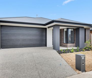 70 Winfred Drive, Mambourin VIC 3024 - House For Rent | Domain - Photo 3