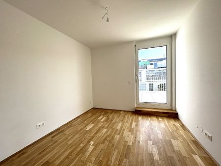 AKTION - Ein Monat Mietfrei -3 Zimmer DG Wohnung mit 42m² Dachterrasse ab sofort verfügbar - Photo 5