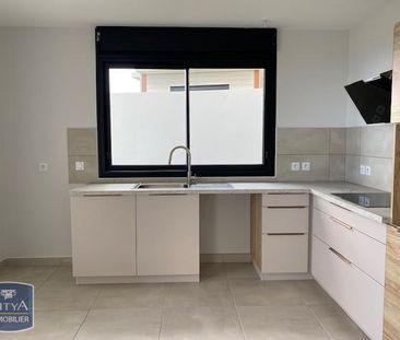 Location Maison 4 pièces 86m² LE TAMPON 97430 - Photo 1
