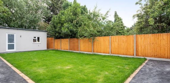 Studio to rent - Photo 2