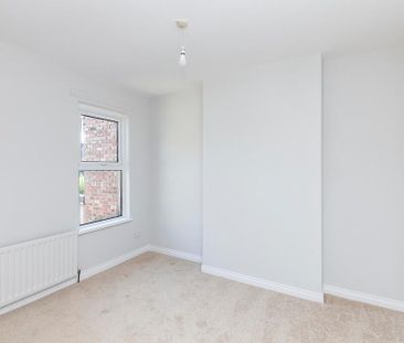 219 Connsbrook Avenue, BT4, Belfast - Photo 2