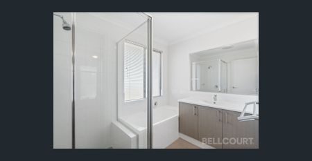 Modern Comfort and Convenience in the Heart of Belmont! - Photo 5