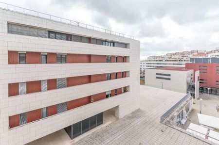 2 room luxury Apartment for rent in Oeiras, Portugal - Photo 5