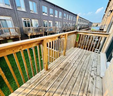 For Lease - 171 Sabina Drive, Oakville, Ontario - Photo 1