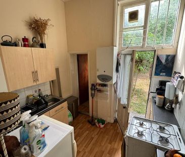 Studio to rent - Photo 5