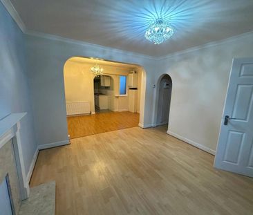 2 bedroom terraced house to rent - Photo 3