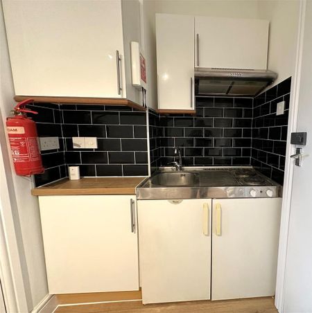 Studio to rent - Photo 4