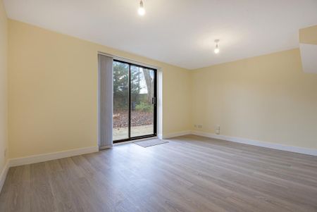 3 bedroom end of terrace house to rent - Photo 2