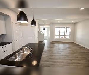 Southfort 3 Bed 2.5 Bath Dbl Garage Fort Sask - Photo 5