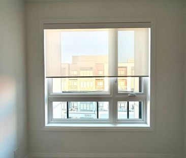 For Lease - 3250 Carding Mill Trail Unit# 520, Oakville, Ontario - Photo 2