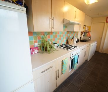 4 bed ad - 8 Mettham Street, NG7 1SH, NOTTINGHAM - Photo 4