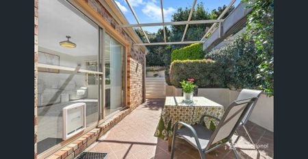 Spacious four bedroom home in Salamander Bay - Photo 3