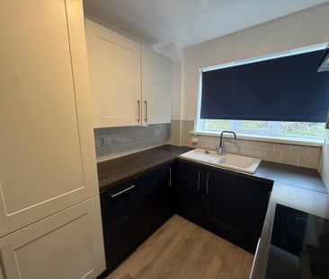 North Carr Croft, Huddersfield - Photo 3