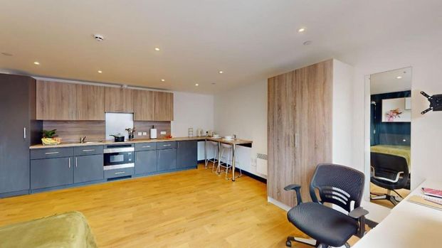 Studio to rent - Photo 1