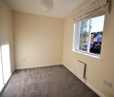 3 bedroom link detached house to rent - Photo 5