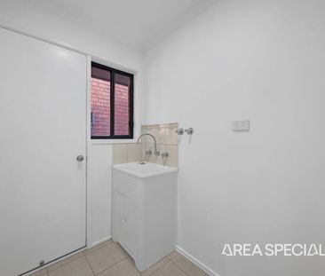 Modern & Convenient Living in Hoppers Crossing - Photo 6