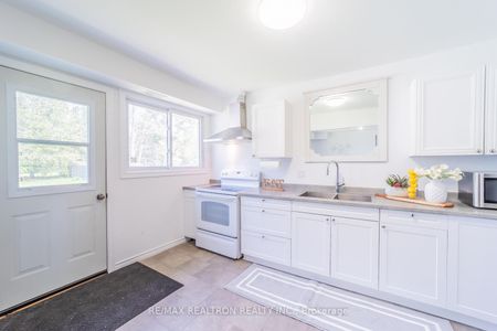 For Lease - 514 Hiscock Shores Road, Prince Edward County, Ontario - Photo 3