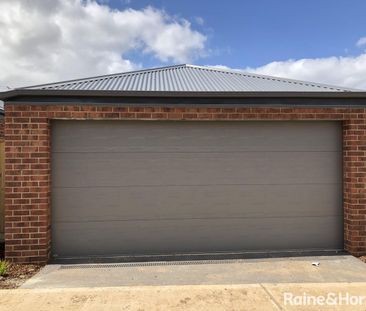 10 Trove Way, Tarneit, VIC 3029 - Photo 3