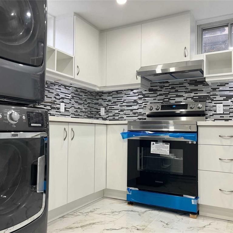 For Lease - 41 Roseglor Crescent Unit# Bsmt, Toronto, Ontario - Photo 1