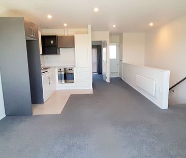 Chic 1BR Apt with Balcony in East Tamaki - Photo 1