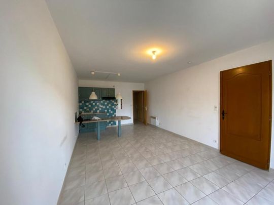 Location Appartement 3 pièces 57m² SEILLONS SOURCE D ARGENS 83470 - Photo 1